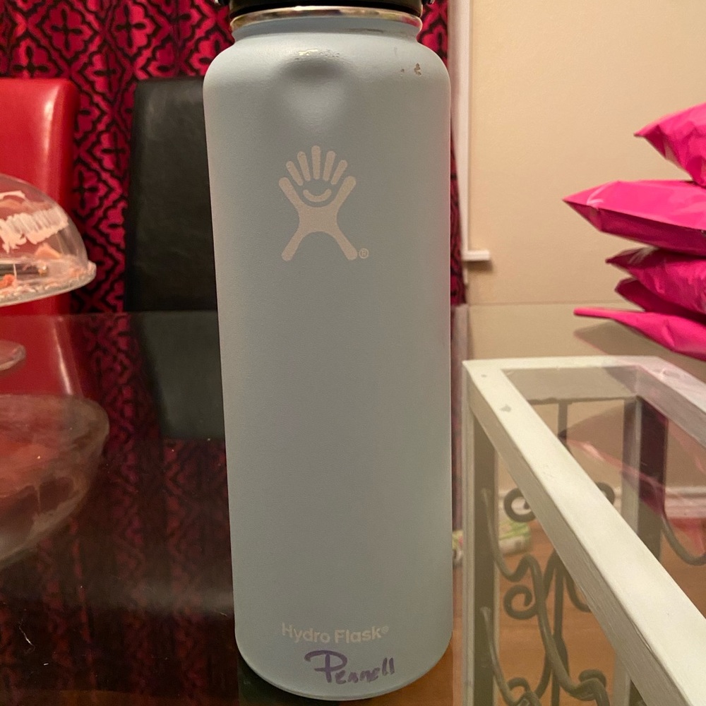 Blue hydroflask